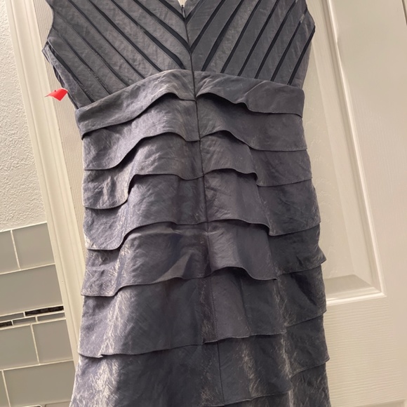 Dress - Picture 5 of 8